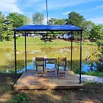 Canopy Villa Sireh Park